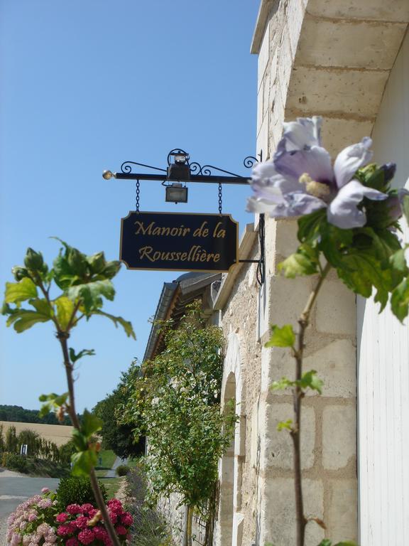 Manoir De La Rousselliere Aparthotel โลช ภายนอก รูปภาพ